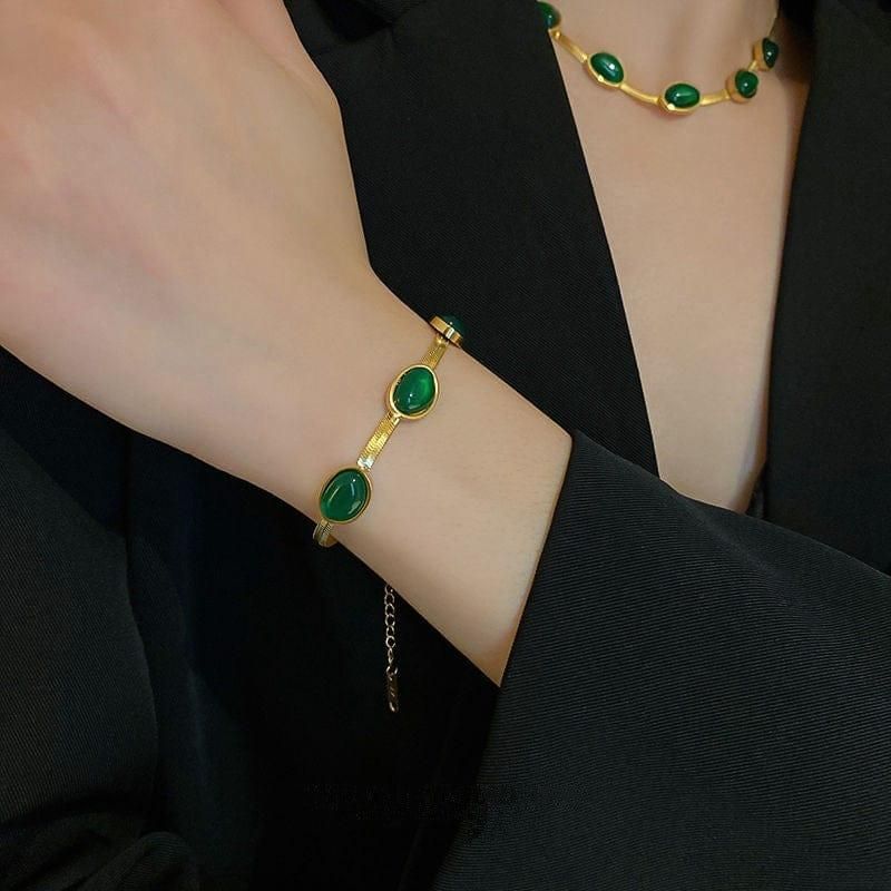 Oval Green Crystal Pendant Necklace Set With Bracelet bqu5q7-dm